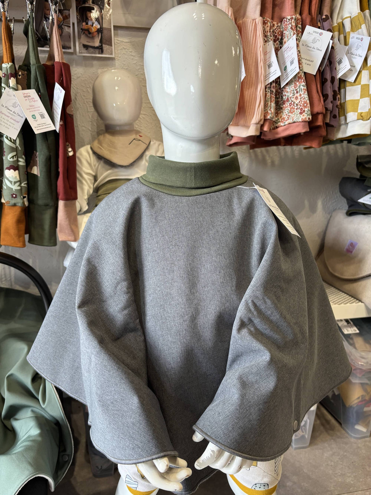 CHO Poncho spécial voiture approuvé par Sécurange - Gris