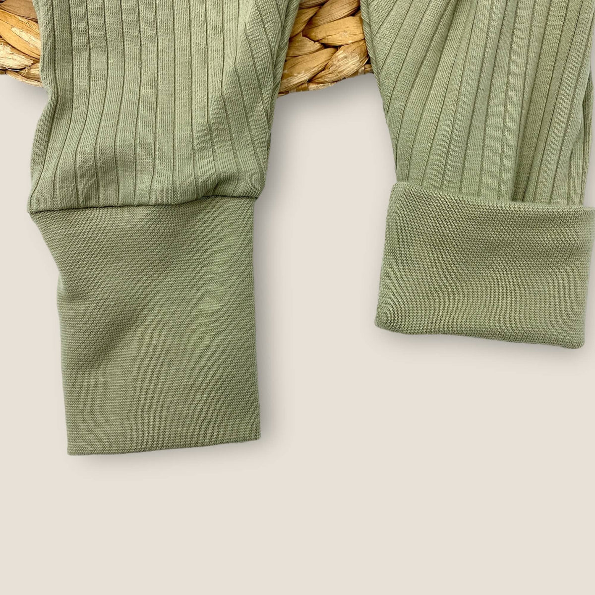 Sarouel bébé évolutif, tissu doux et extensible