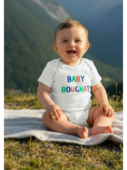 Bébé portant body confortable et auvergnat