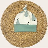 Bonnet enfant avec nœud décoratif, création artisanale