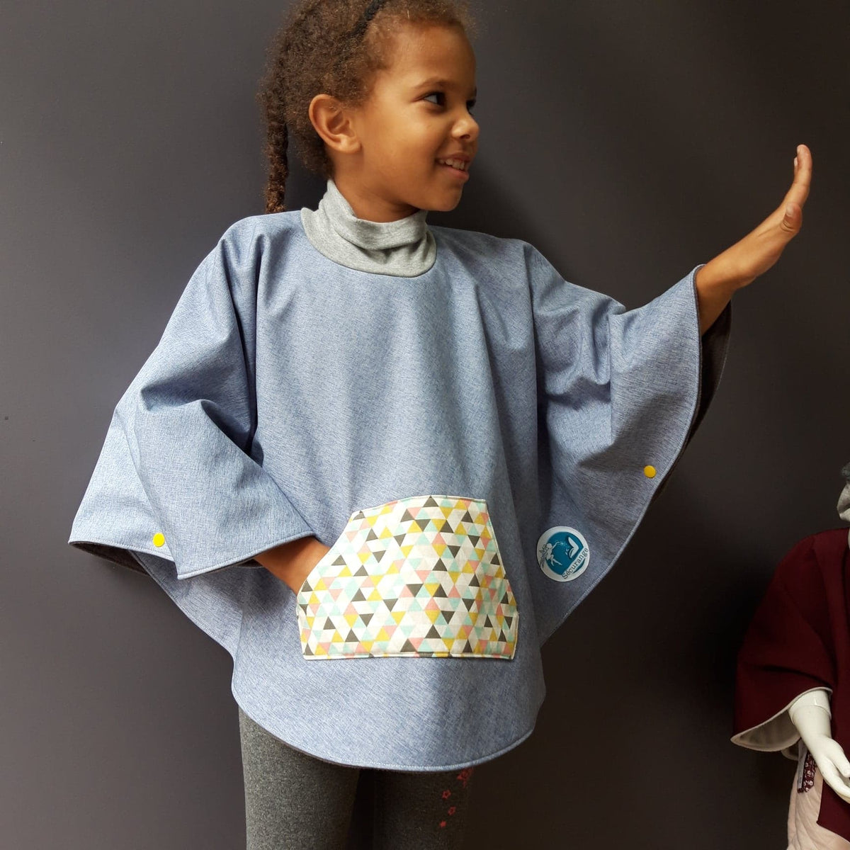poncho bébé moelleux avec poche kangourou