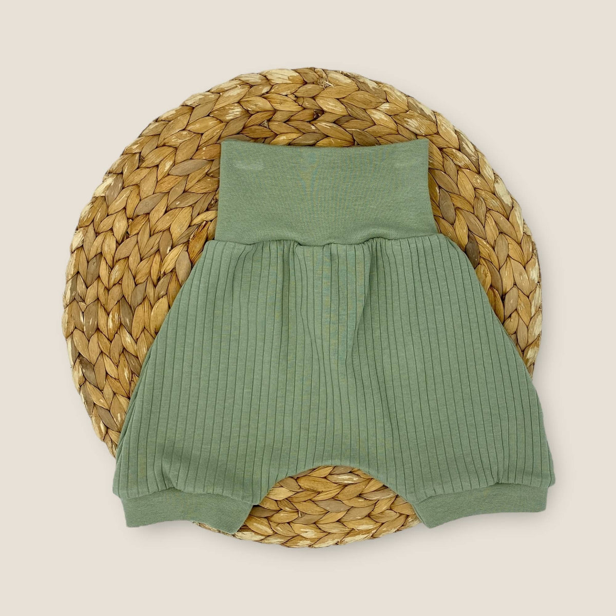 Short évolutif Olive
